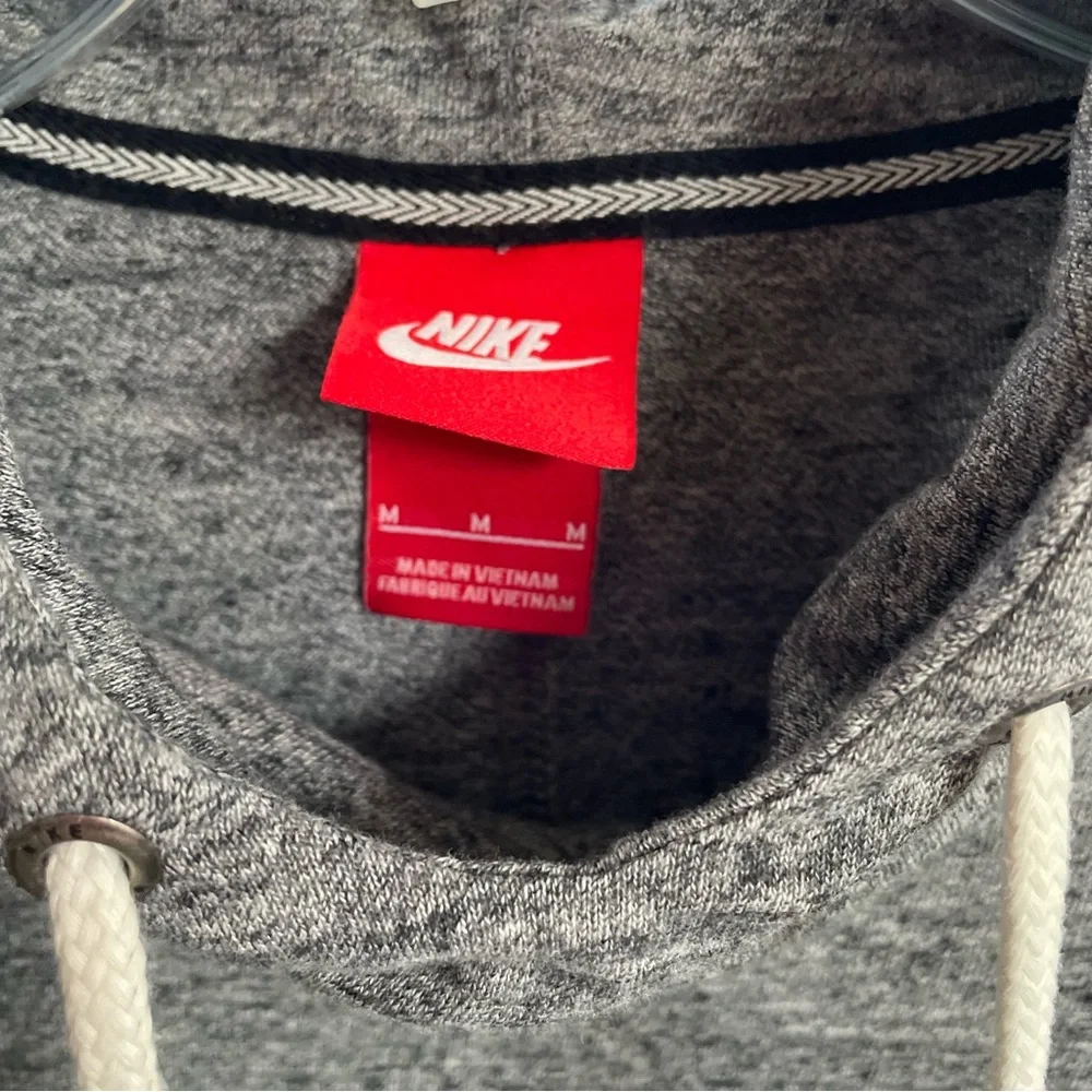 Nike “Just Do It” Sweatshirt - Womens Size Med - Gray Hooded Drawstring Pullover - Picture 3 of 8